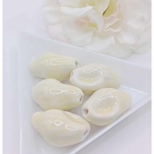 Grosse perle céramique coquillage 20 mm crème