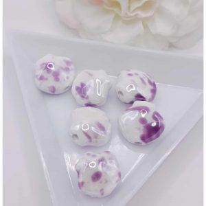 Perle céramique coquille 13*12 mm blanc / violet