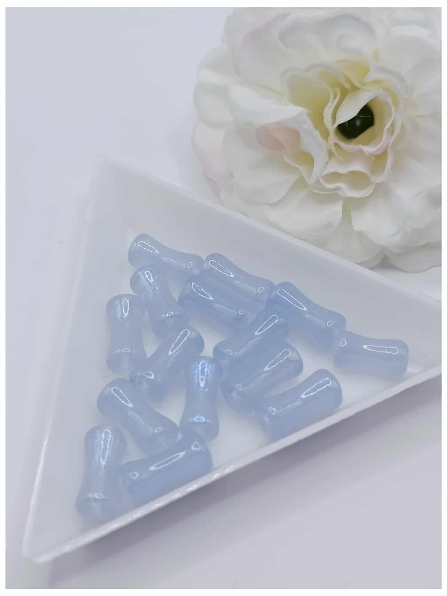 perles en verre bambou 12 x 5 mm bleu pastel perles en verre bambou 12 x 5 mm bleu pastel