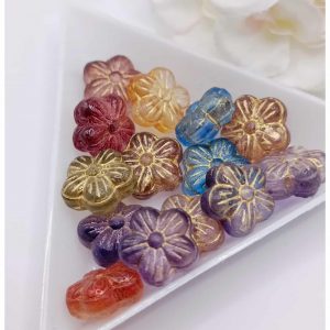 perles de verre fleur liseré doré 10 mm mélange