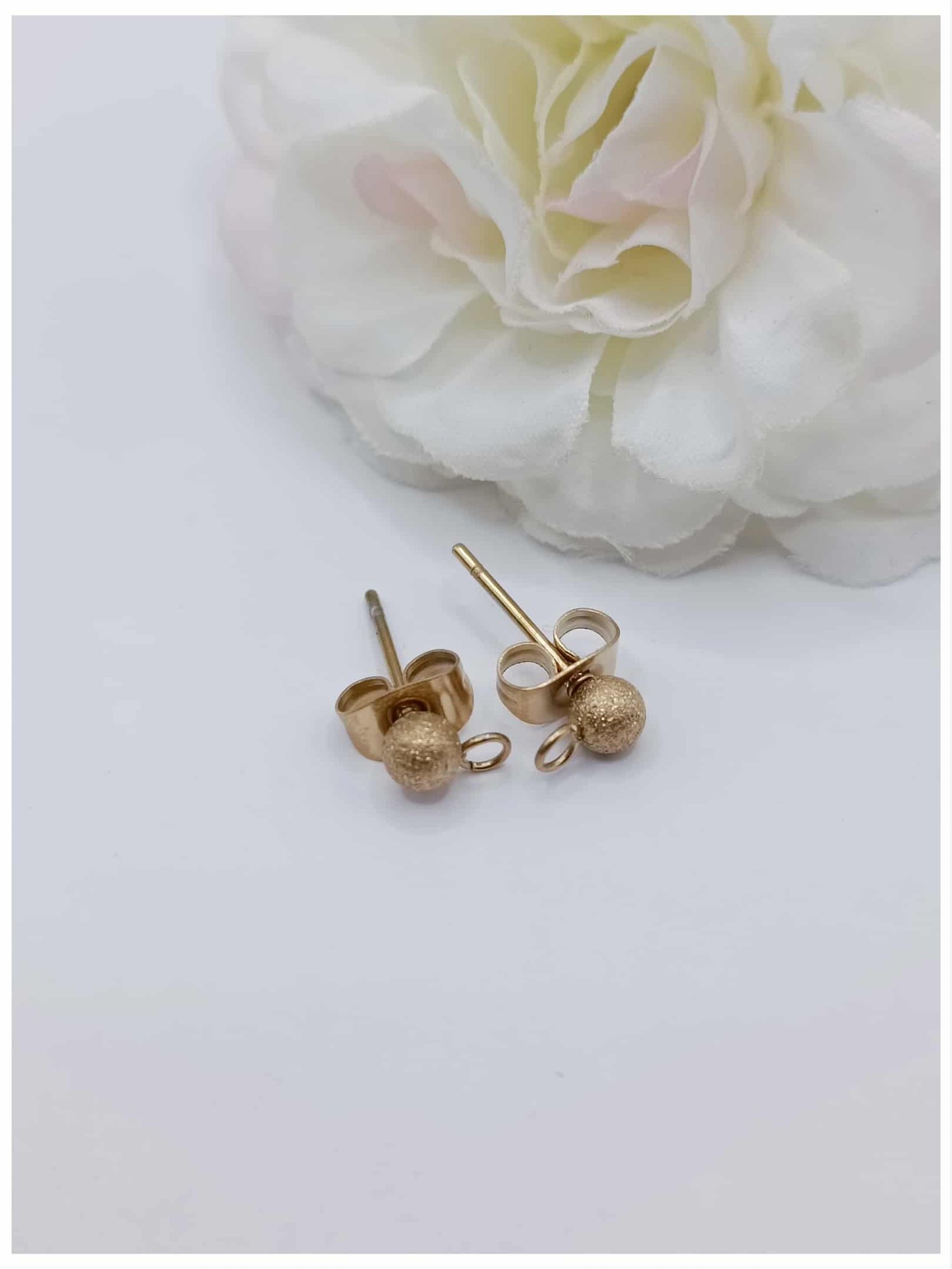 paire acier inoxydable doré ronde stellaire 4 mm paire acier inoxydable doré ronde stellaire 4 mm