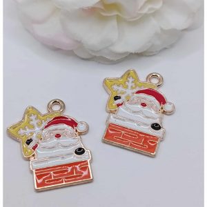 Breloque dorée émaillée Père Noël cheminée