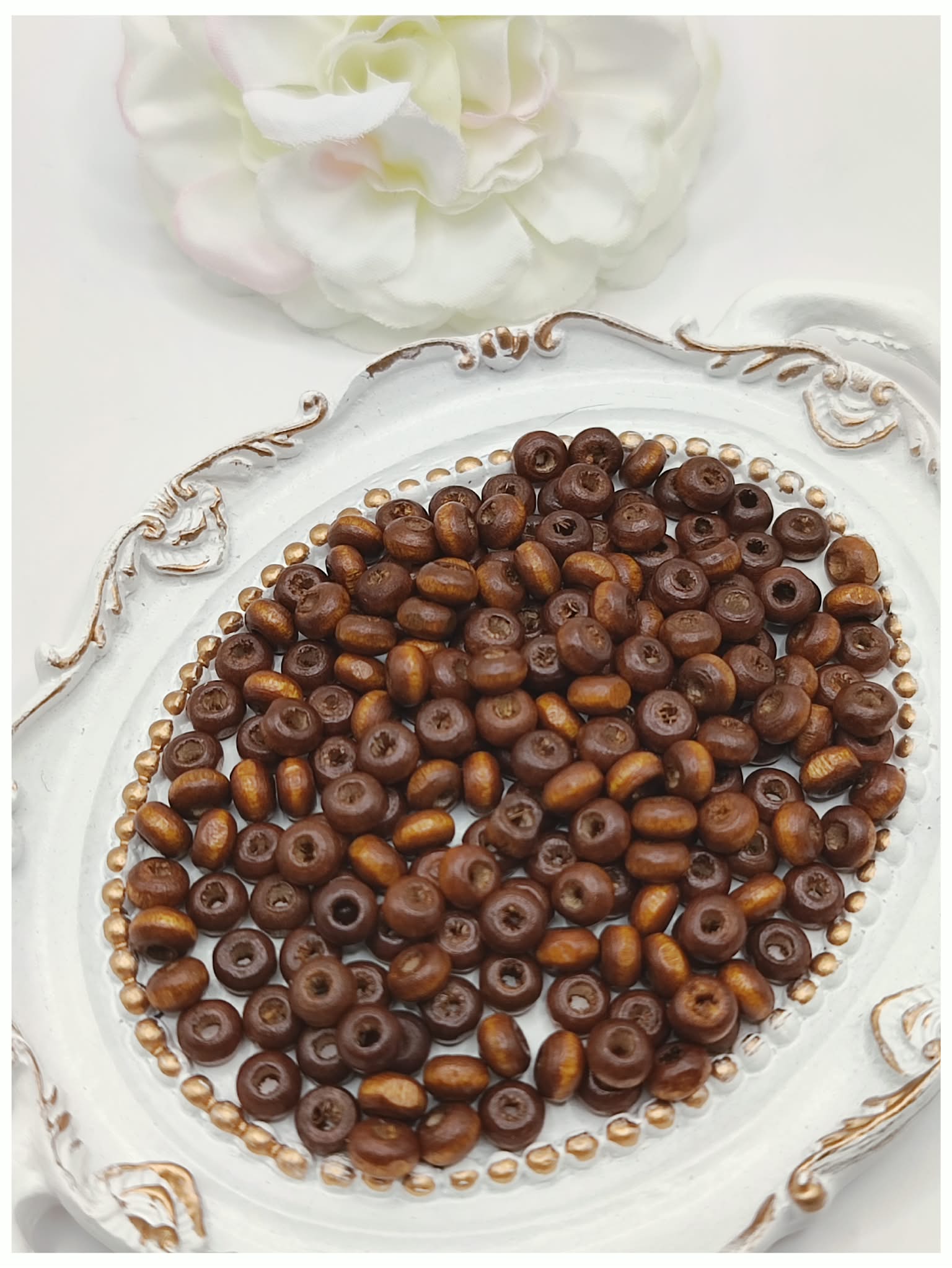 perles en bois 4 mm marron